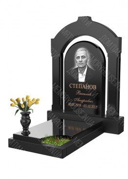 Памятник c аркой и колонами. Модель - КОЛ016