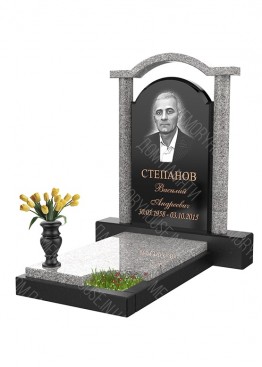 Памятник c аркой и колонами. Модель - КОЛ018