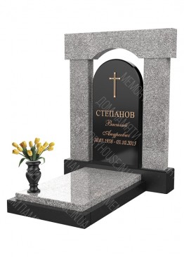 Памятник c аркой и колонами. Модель - КОЛ026