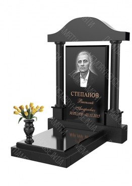 Памятник c аркой и колонами. Модель - КОЛ028