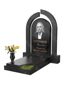 Памятник c аркой и колонами. Модель - КОЛ029