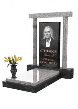 Памятник c аркой и колонами. Модель - КОЛ030