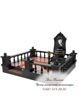 Мемориальный комплекс на могилу из гранита  - КОМП097