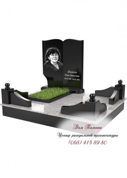 Мемориальный комплекс на могилу из гранита  - КОМП098