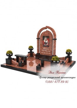 Мемориальный комплекс на могилу из гранита  - КОМП099