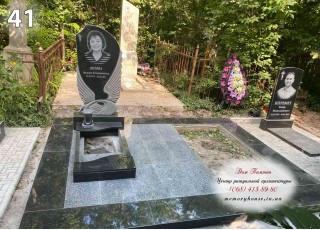 Памятник из гранита 42